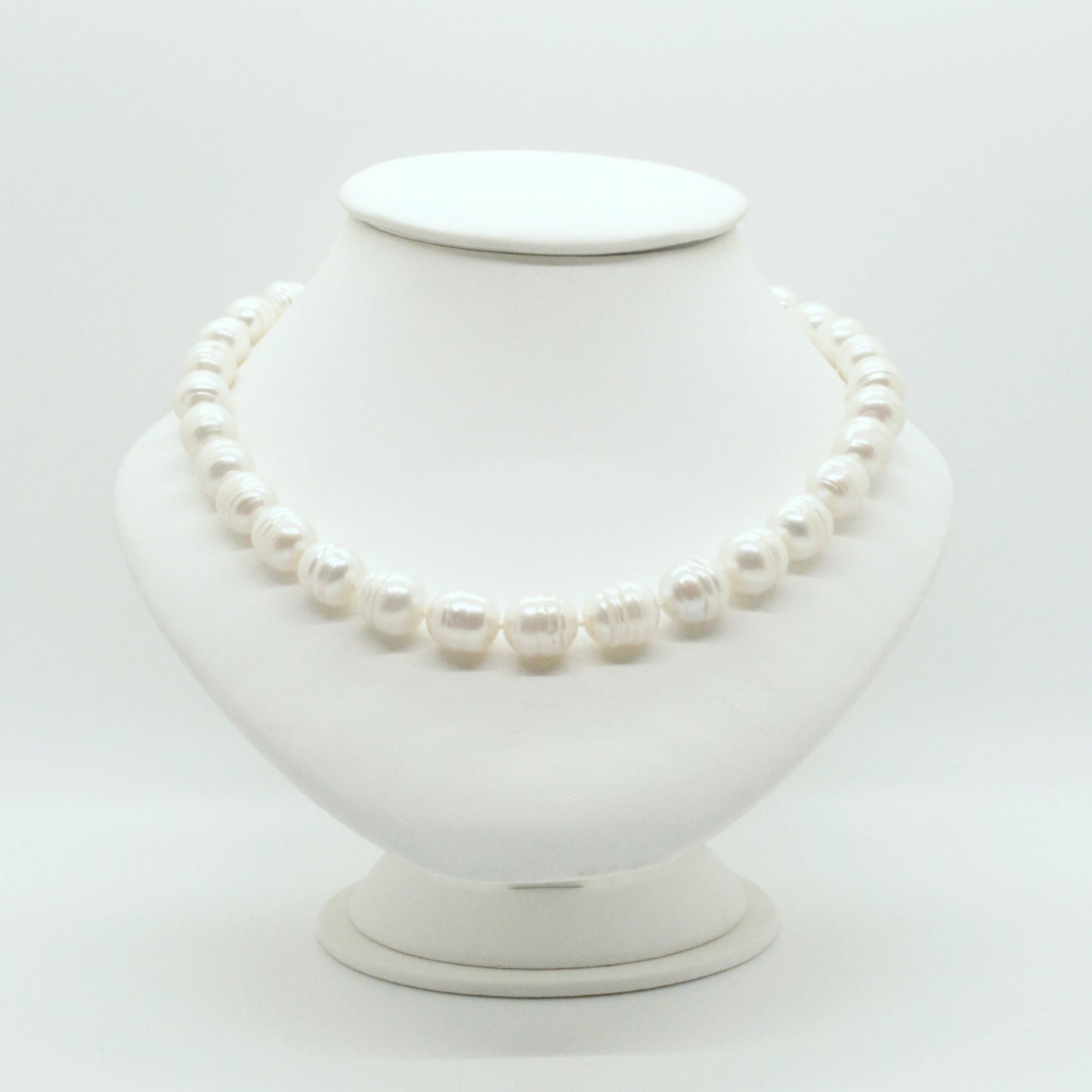 Collier De Perles Cerclées