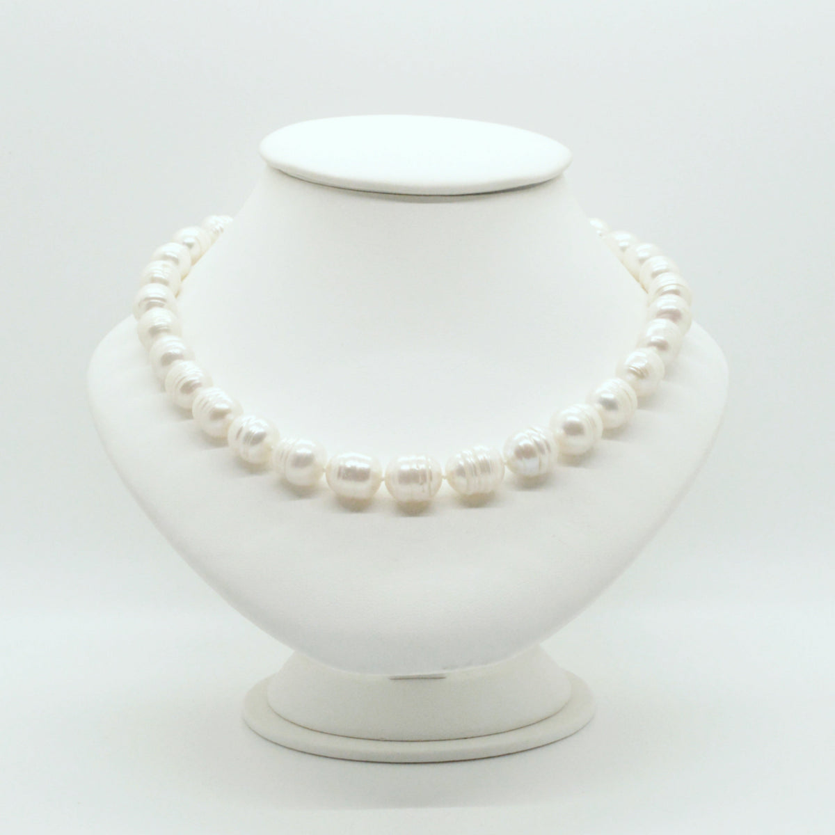 Collier De Perles Cerclées