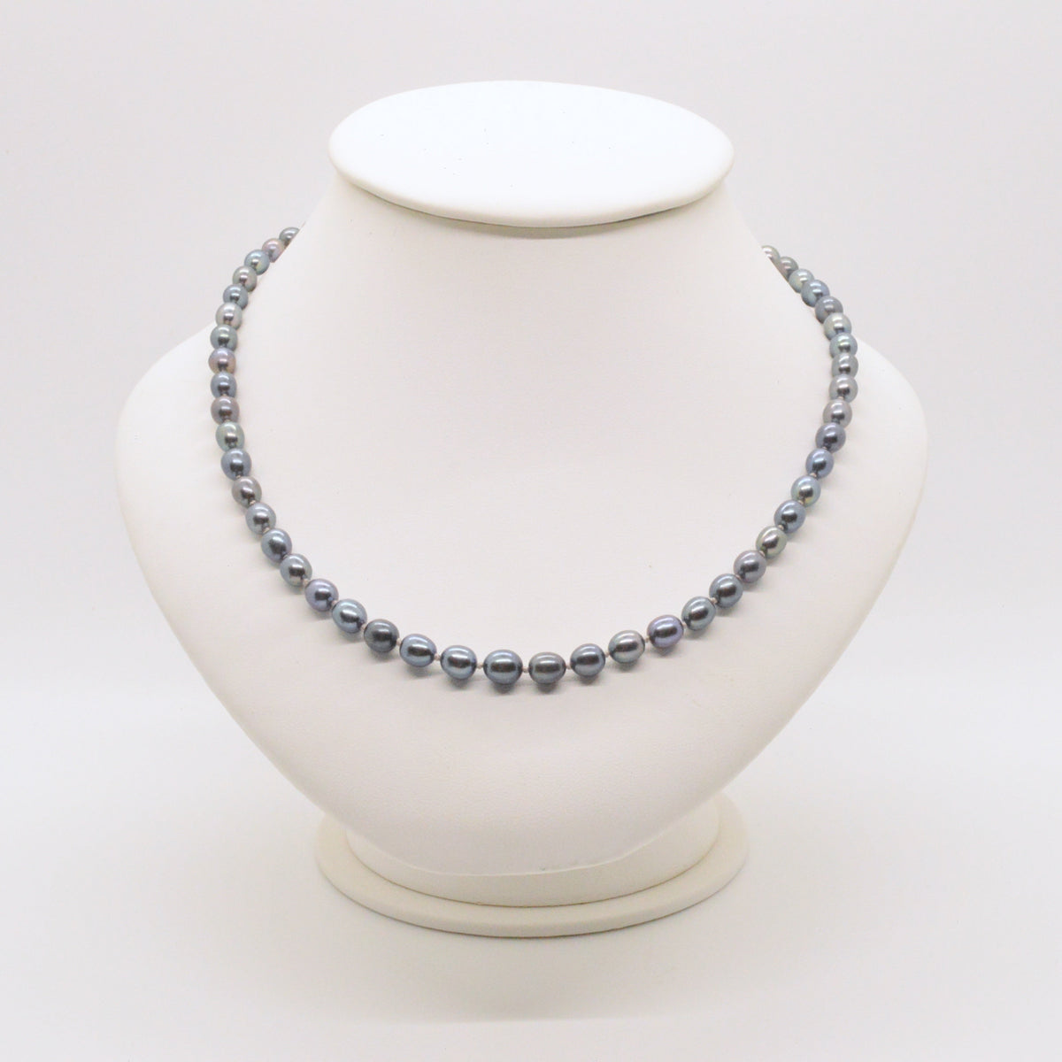 Collier De Perles Noires #2