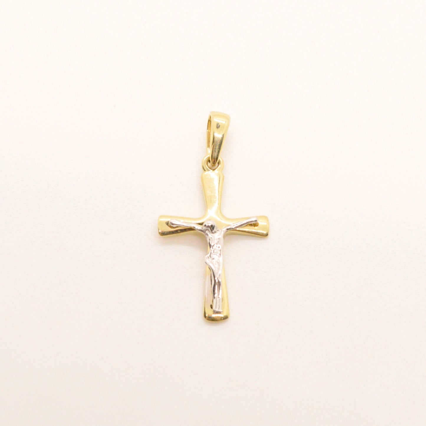 Pendentif Croix PO1568