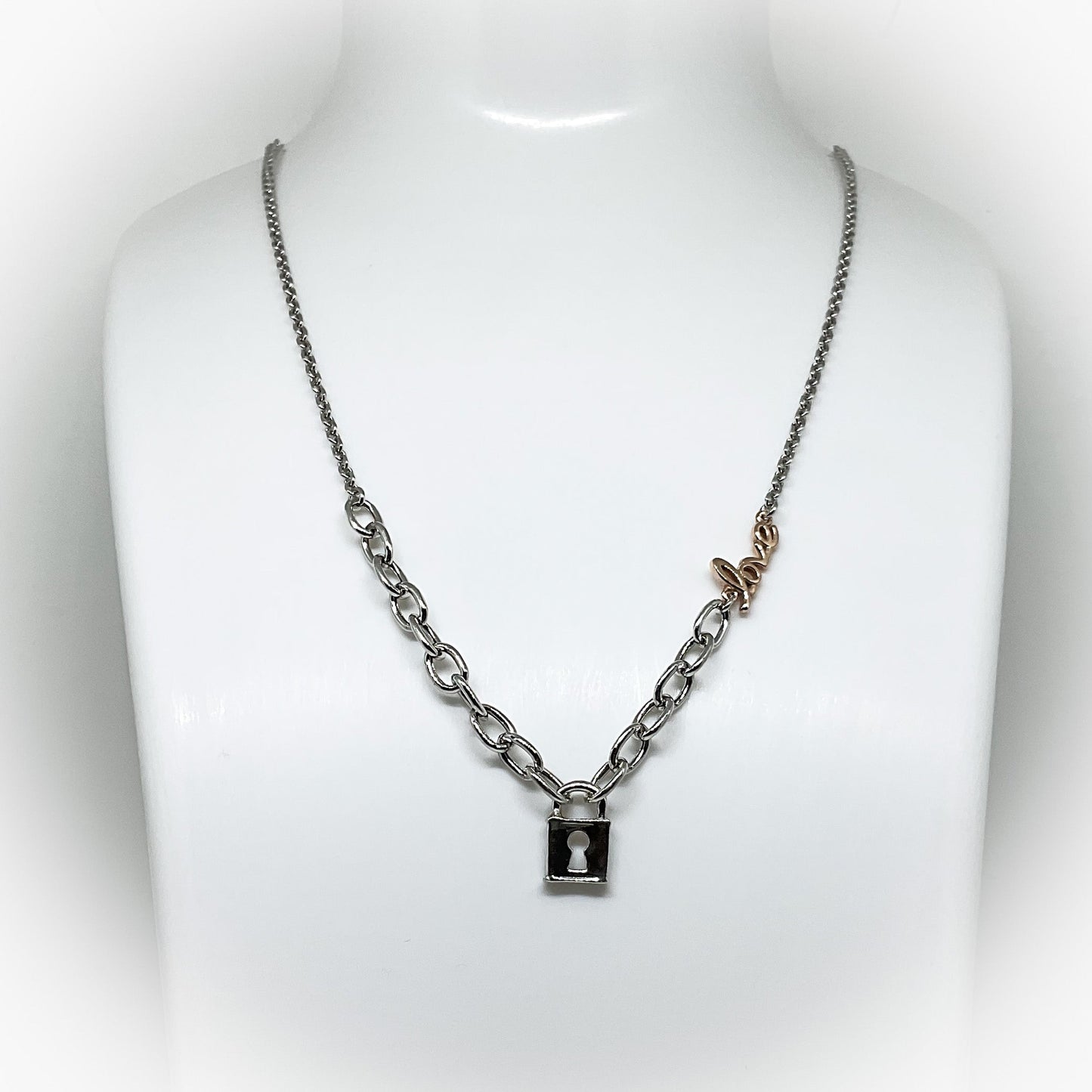 Collier C007