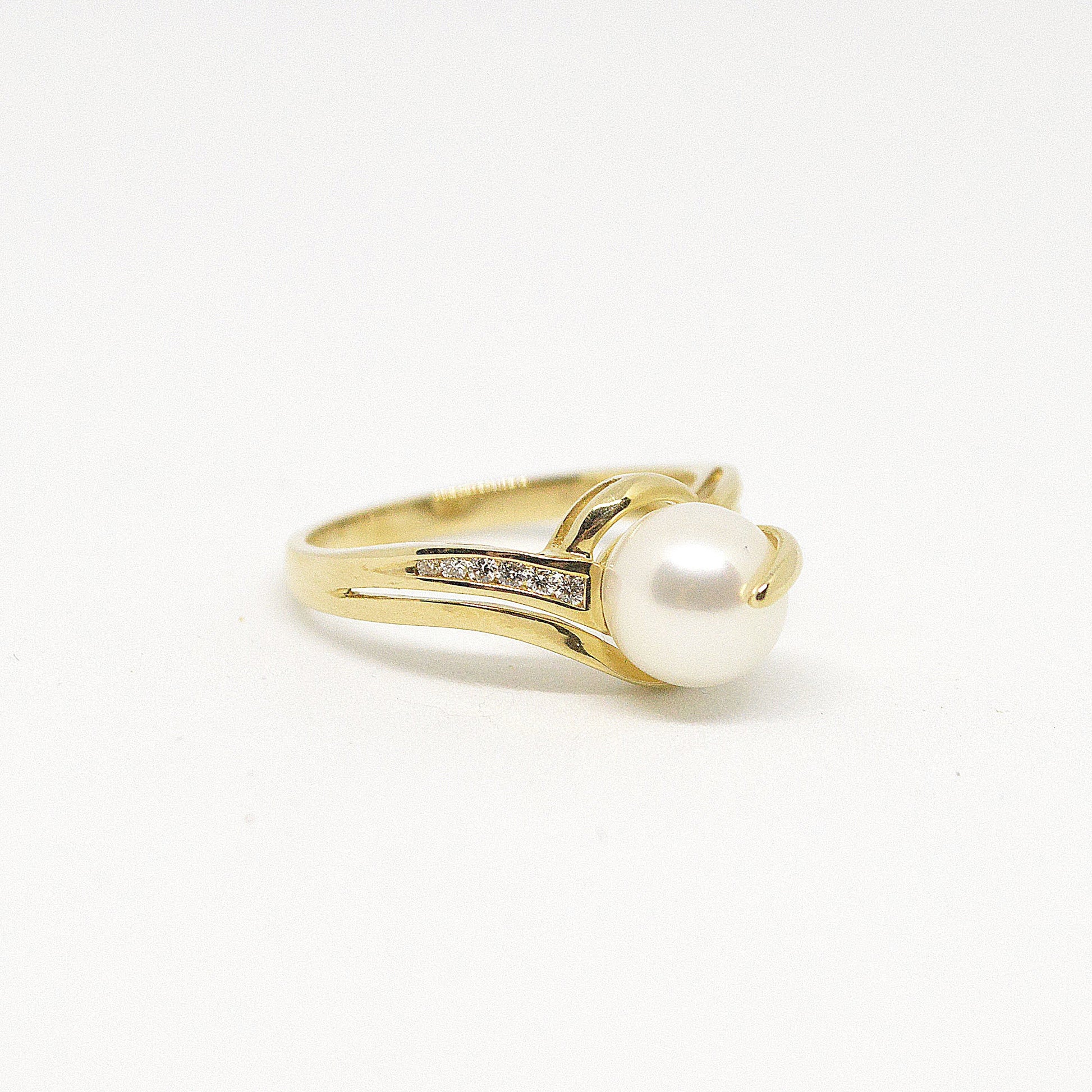  Bague à Perle Et Diamants RP03