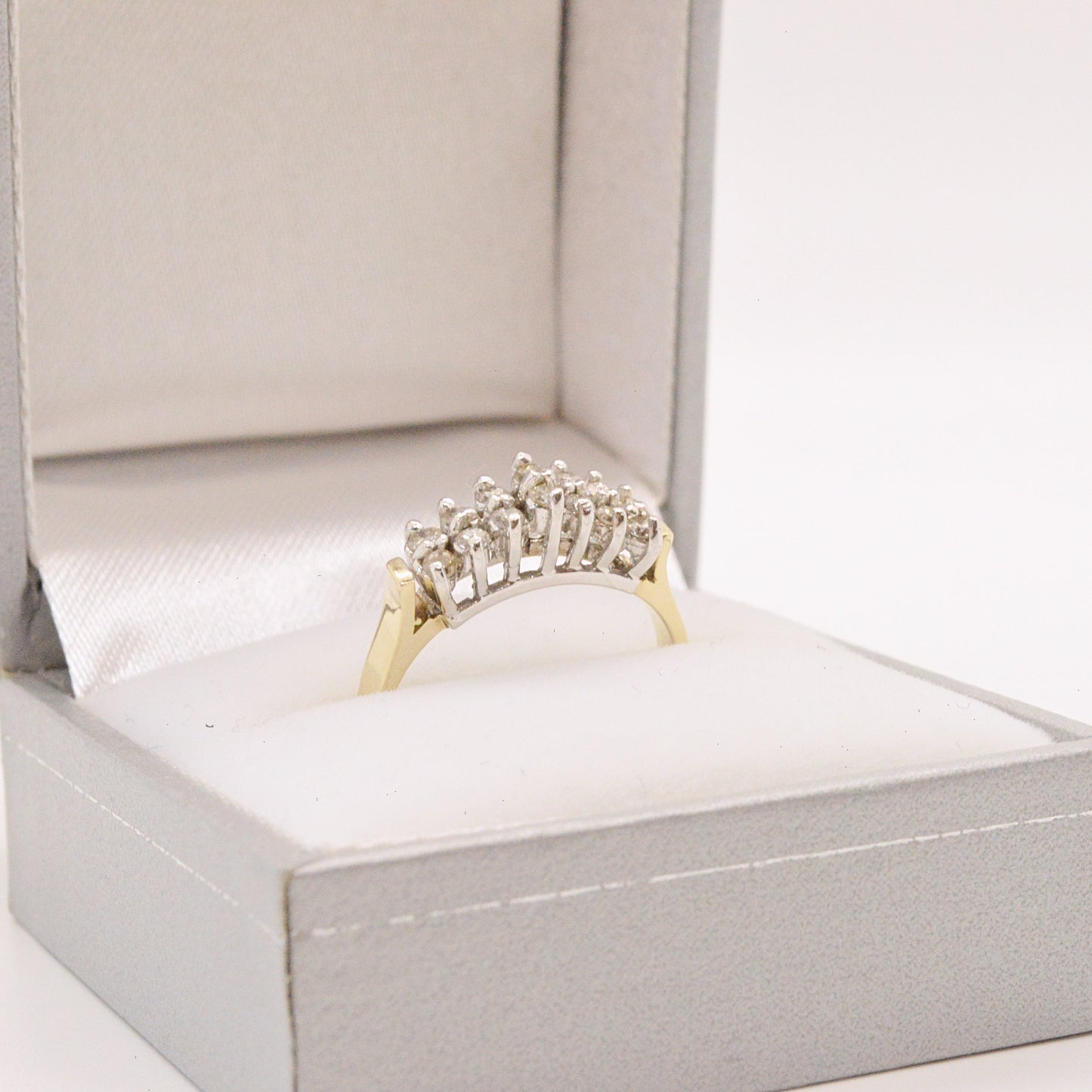  Bague à Diamants DR108