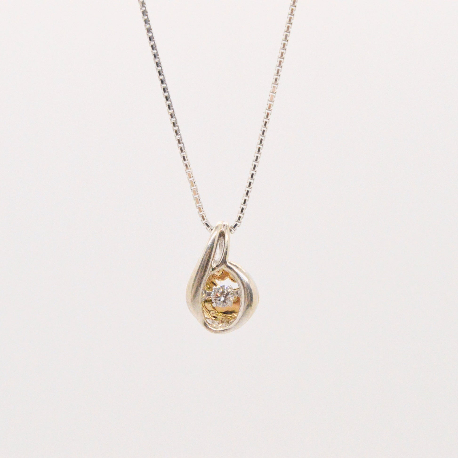  Pendentif Dancing Diamond