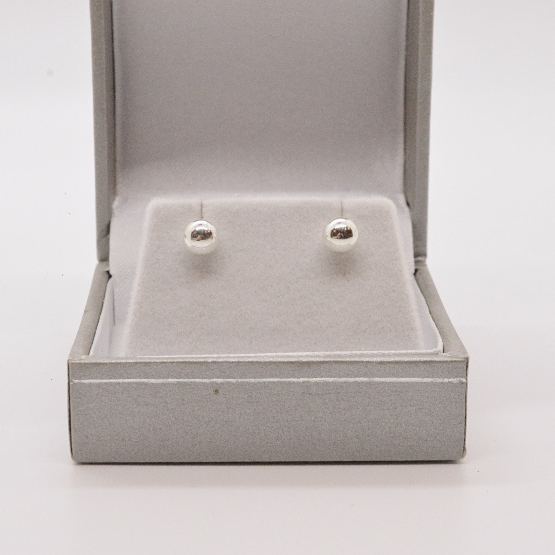  Boucles D'oreilles T06