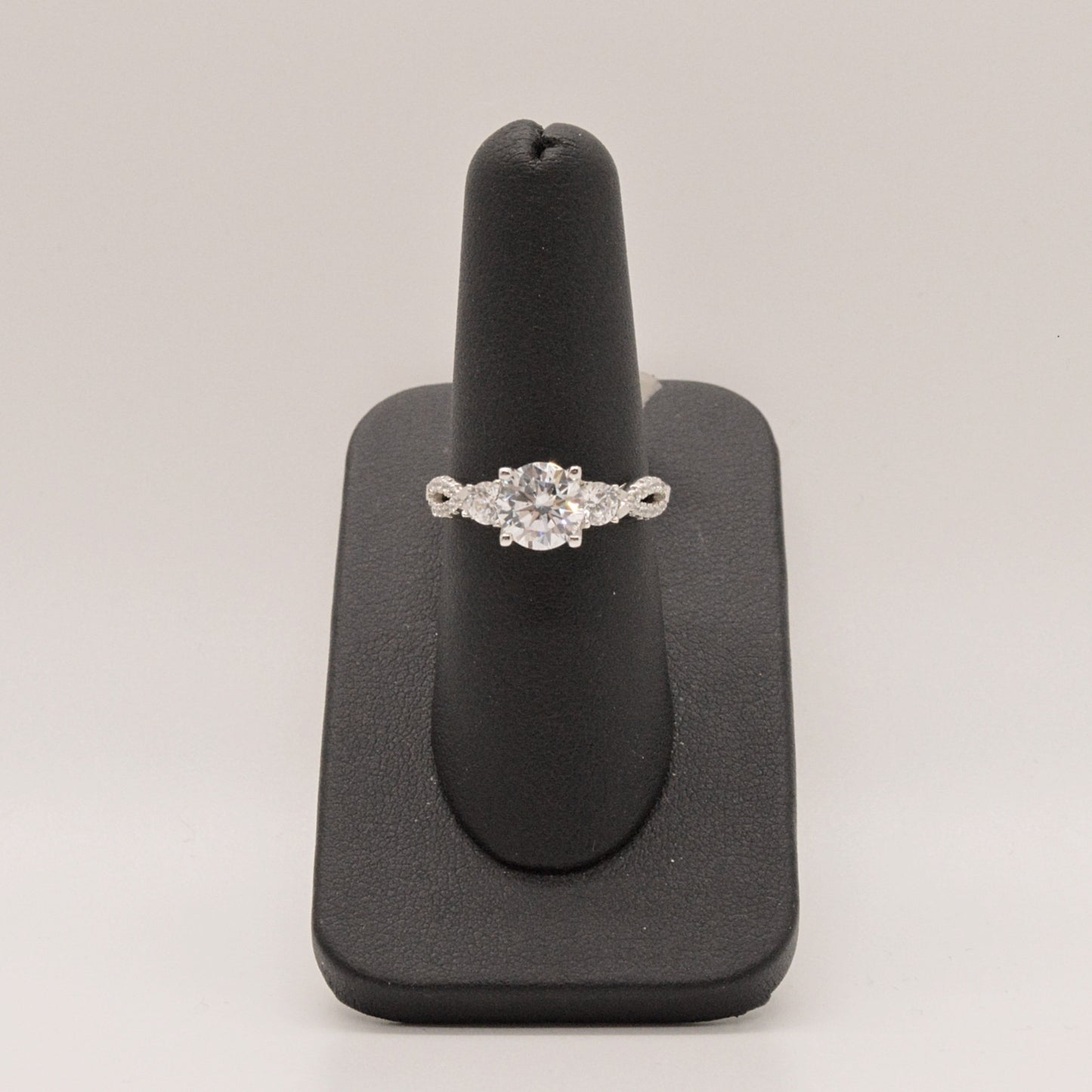  Bague #129