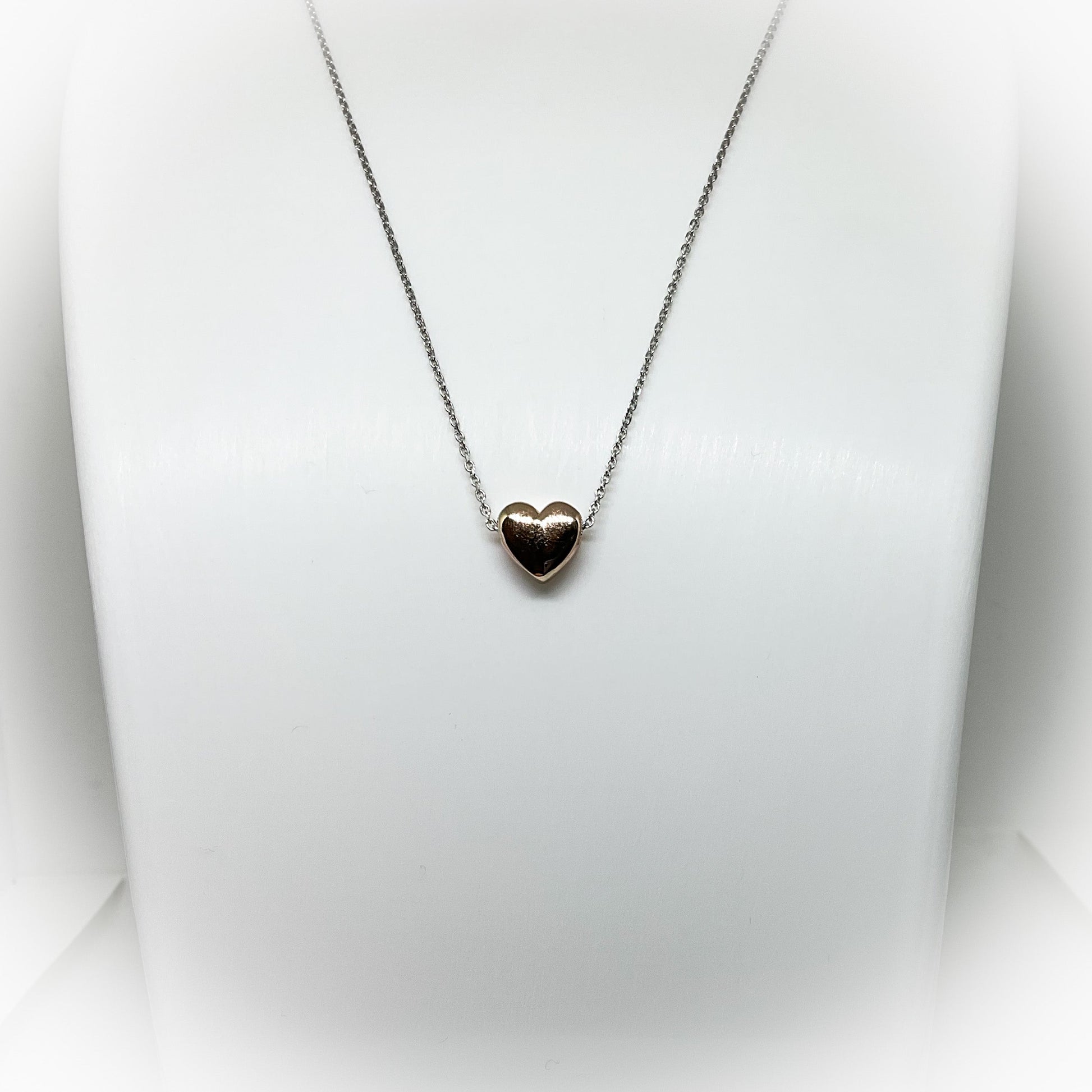 Collier C002